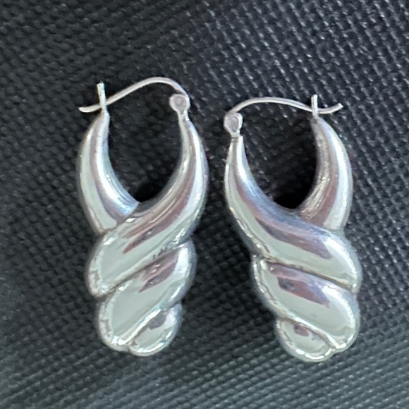 Vintage Modern Twisted Sterling Silver Earrings Elongated Hoop Pierced - Picture 6 of 6